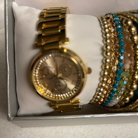 Watch and Bracelet Gift Set - Picture 2 of 2